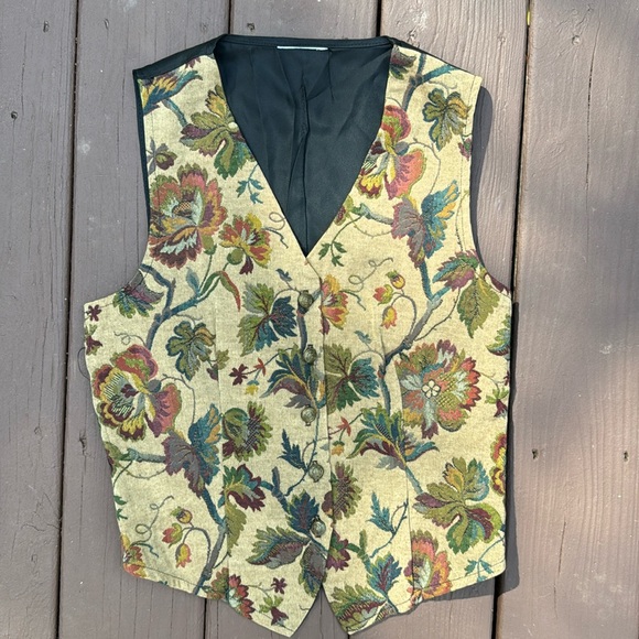 Vintage Jackets & Blazers - Vintage Tapestry Style Vest